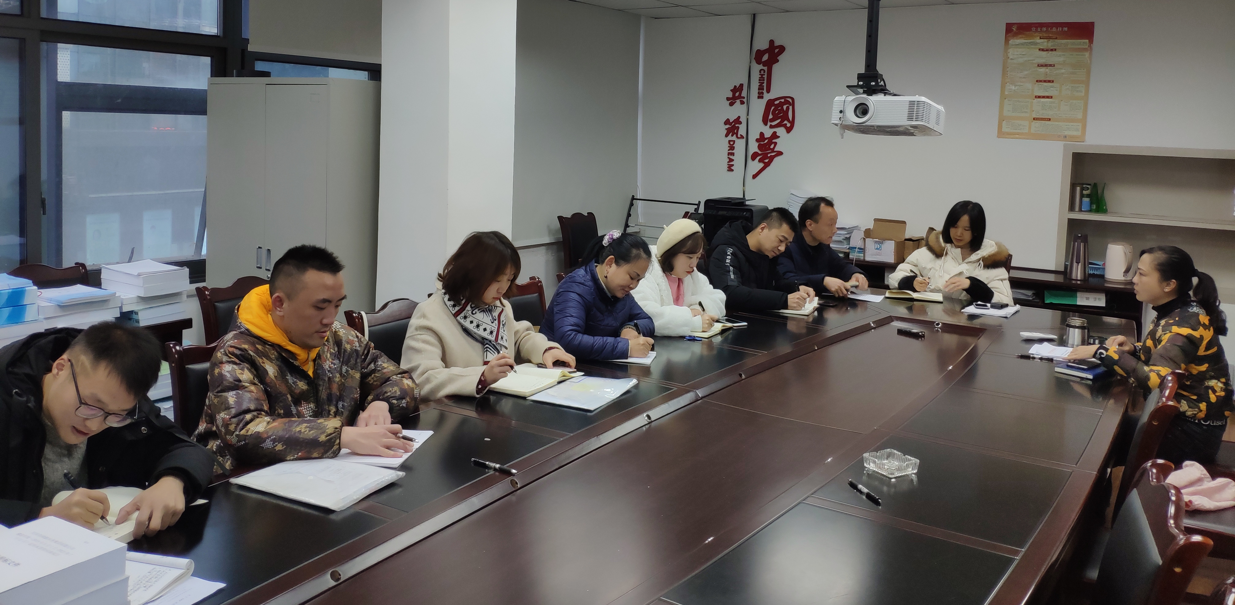 材料供應(yīng)部開展“不忘初心、牢記使命”主題教育工作