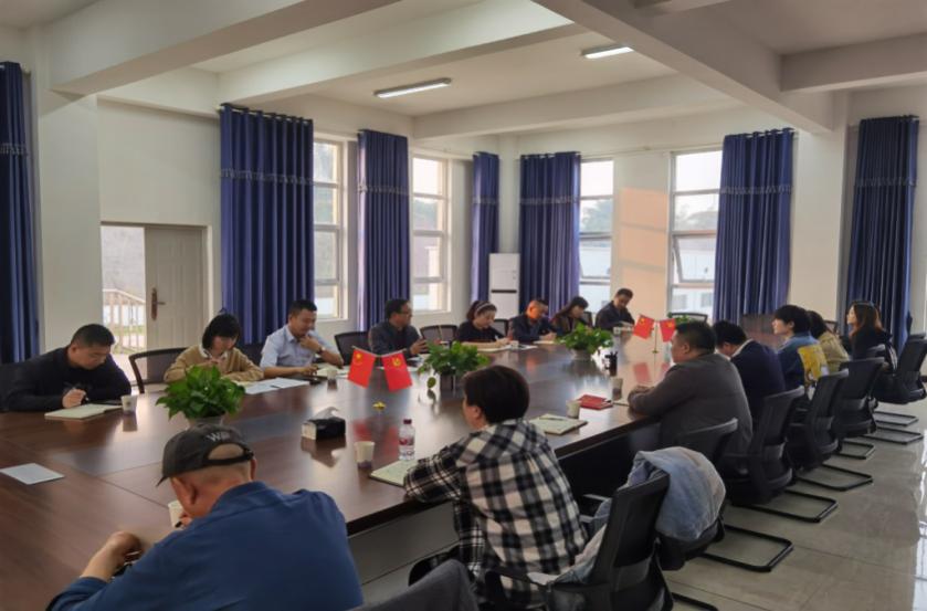 集團(tuán)公司二支部開展“重溫紅色記憶，牢記初心使命”主題黨日活動
